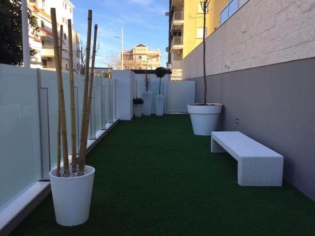 Edificio Attikos - Solo Familias Apartment Gandia Luaran gambar